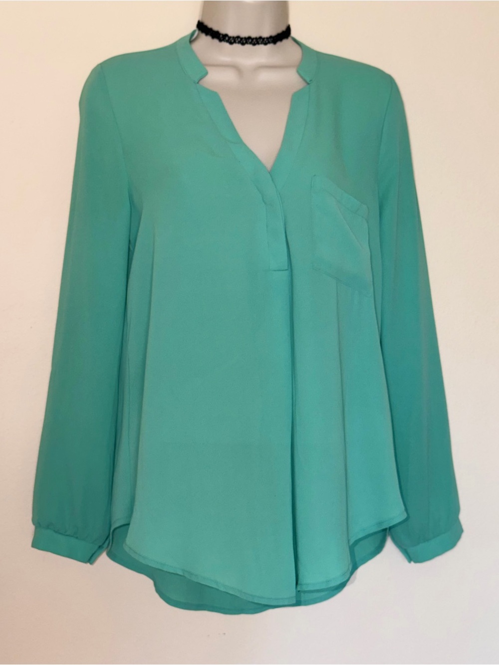 Women's Mint Green V-Neck Long Sleeve Blouse - Picture 12 of 16